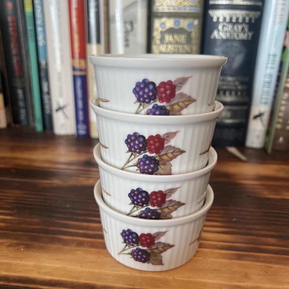Royal Worcester Set Of 4 Evesham Ramekins Excellent Fine Porcelain ENGLAND